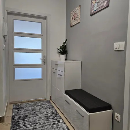 Lara Apartment